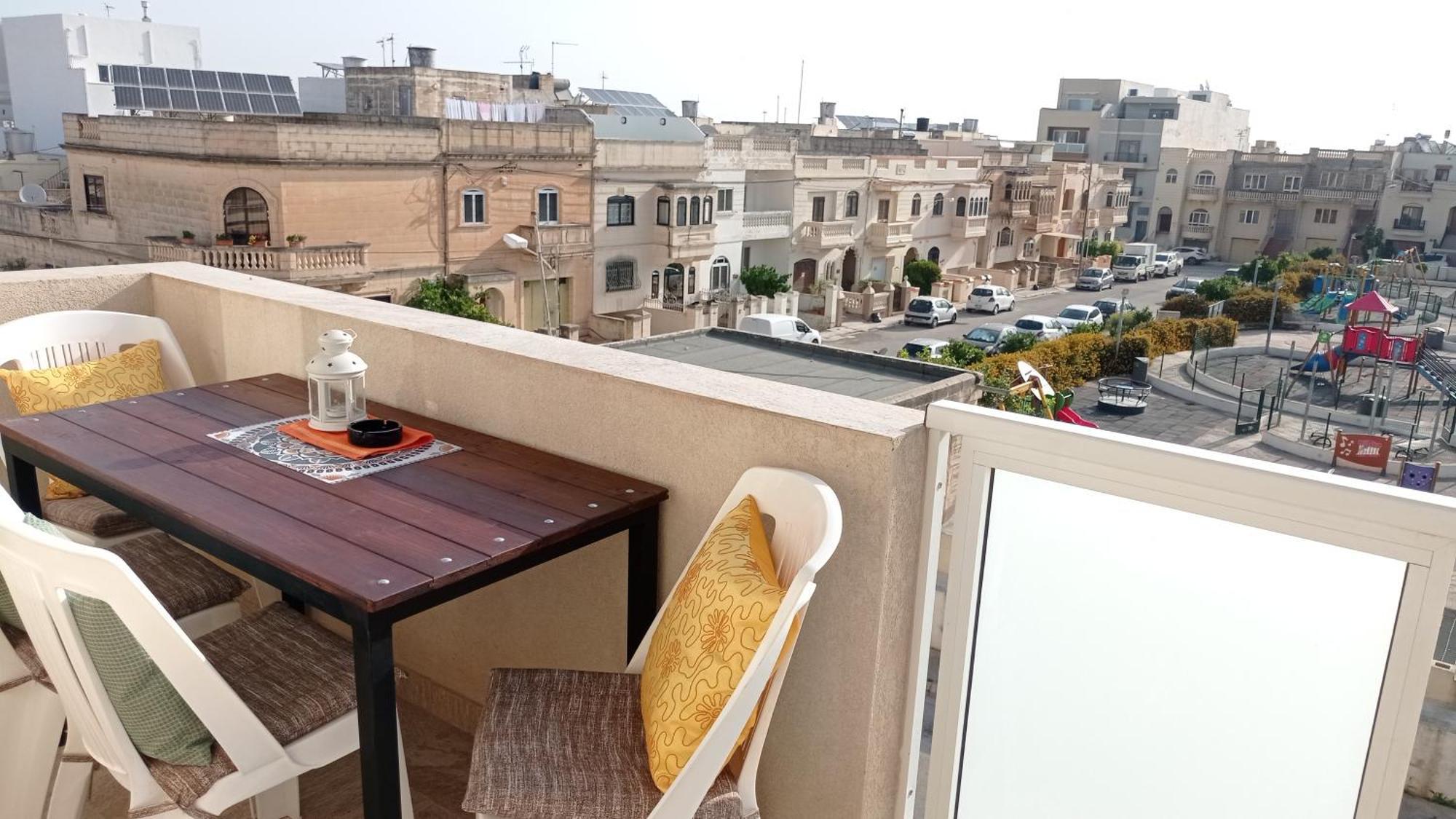 Joseph 2 Stylish Flat With Open Views, Just 4Km From The Airport Or Beach Siggiewi Εξωτερικό φωτογραφία