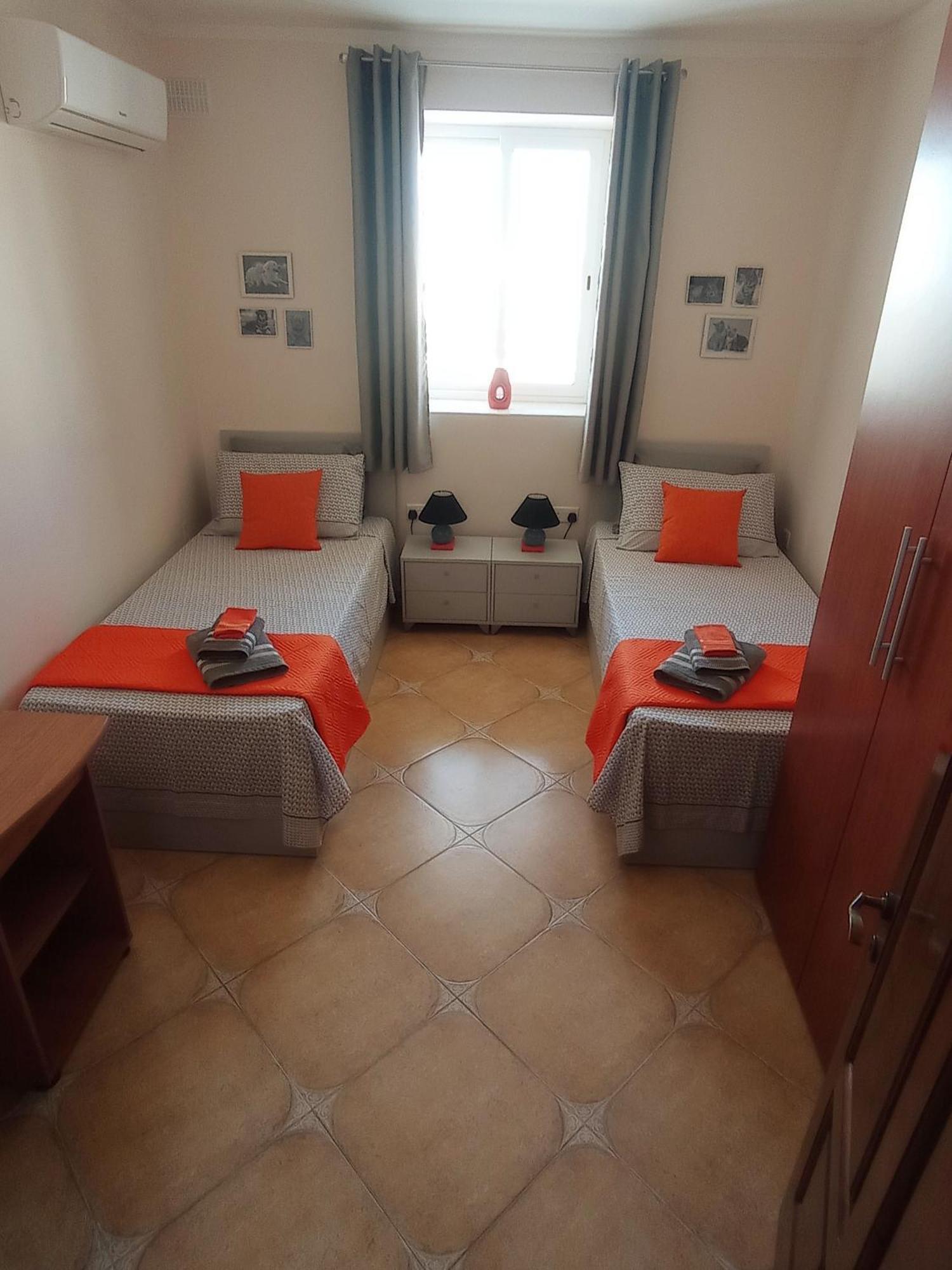 Joseph 2 Stylish Flat With Open Views, Just 4Km From The Airport Or Beach Siggiewi Εξωτερικό φωτογραφία