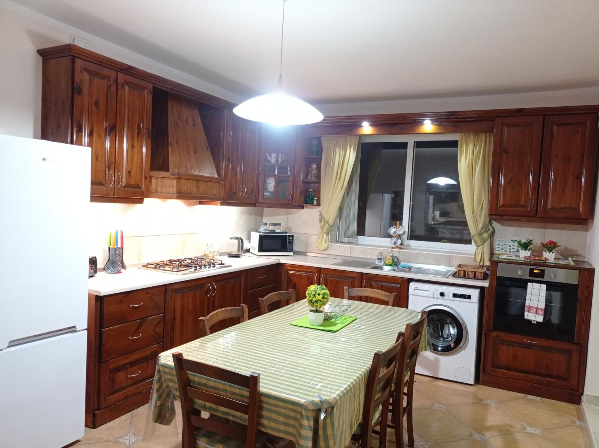 Joseph 2 Stylish Flat With Open Views, Just 4Km From The Airport Or Beach Siggiewi Εξωτερικό φωτογραφία