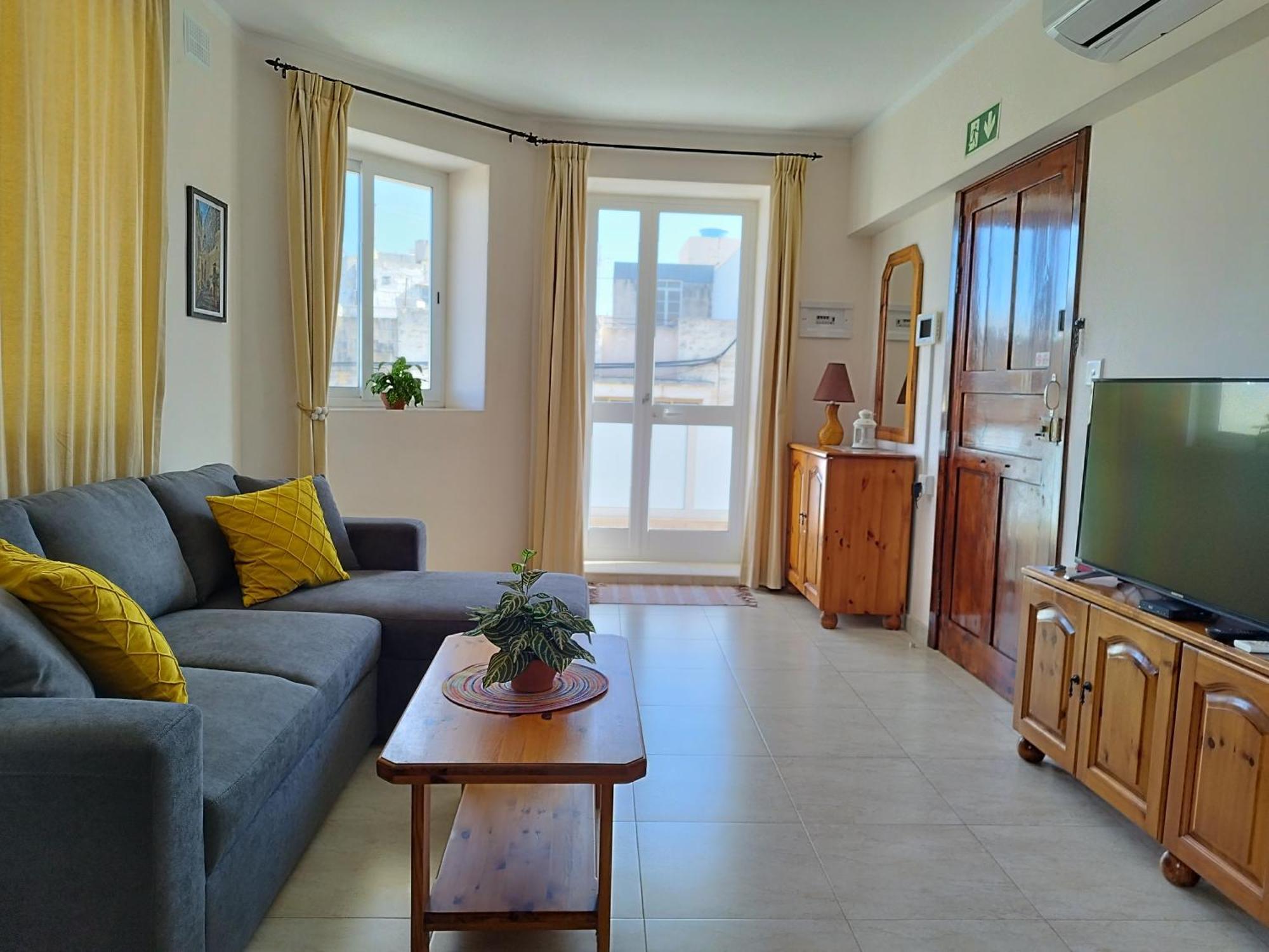 Joseph 2 Stylish Flat With Open Views, Just 4Km From The Airport Or Beach Siggiewi Εξωτερικό φωτογραφία